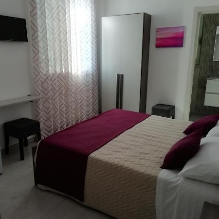 Flamingo Rooms Margherita Di Savoia Bagian luar foto